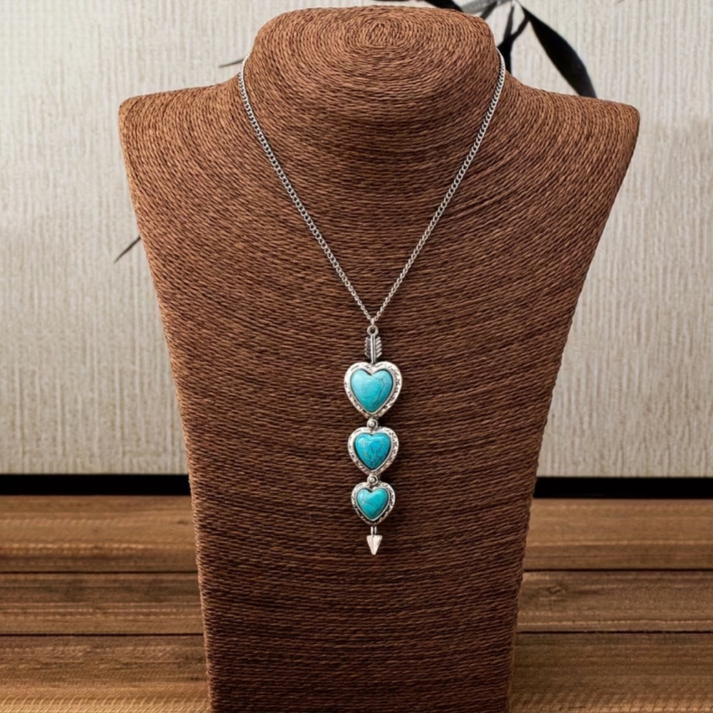 NEW Western Bohemian Vintage Silver Arrow Natural Turquoise Stone Heart Necklace